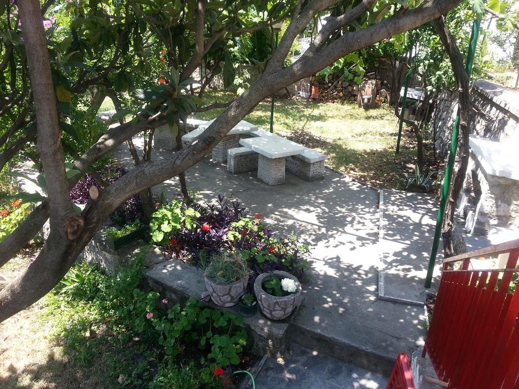 Stone House In Buljarica Villa Petrovac Kamer foto